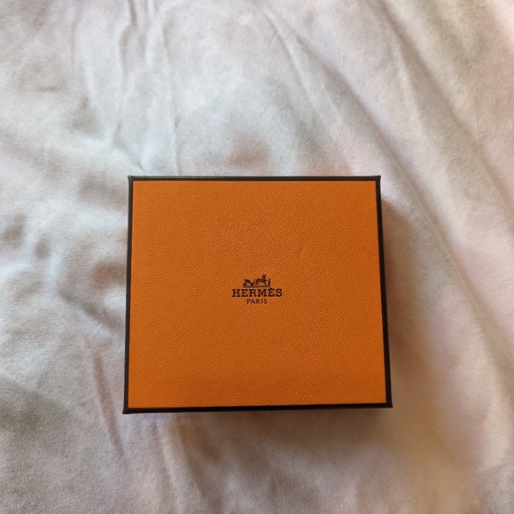 Authentic Hermes Shopping Bag and Box - Picture 3 of 5